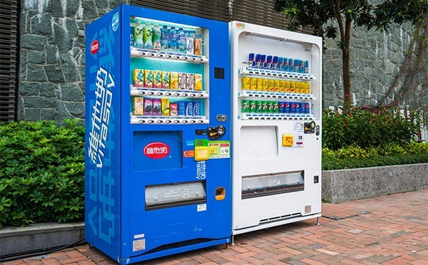 自动售货机嵌入扫码模浚？？槭迪稚胫Ц